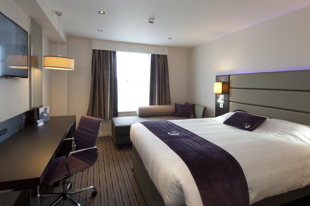 Premier Inn Liverpool City Centre - Moorfields Extérieur photo