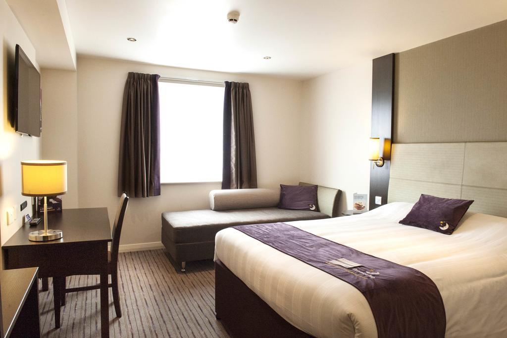 Premier Inn Liverpool City Centre - Moorfields Extérieur photo