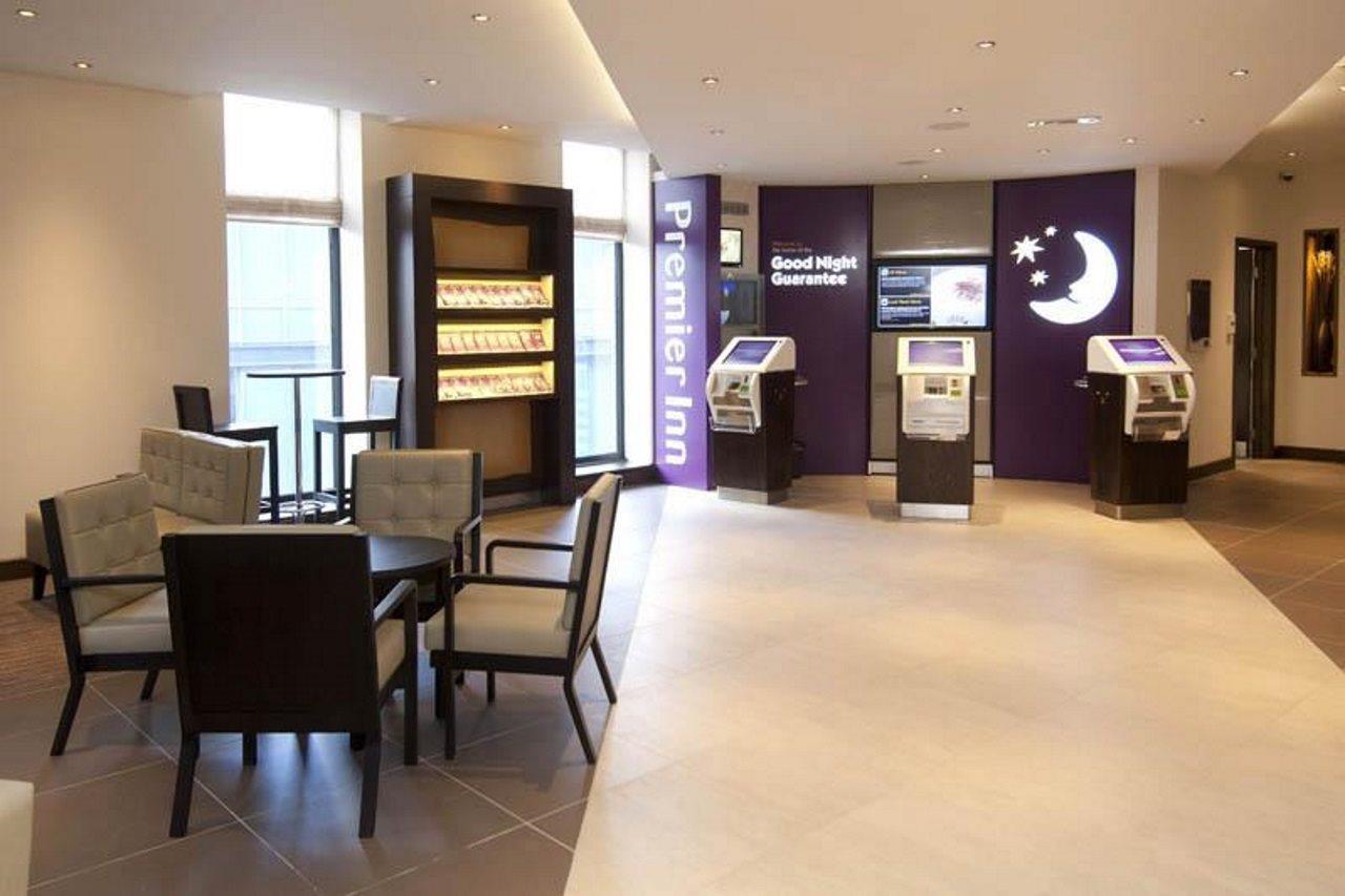 Premier Inn Liverpool City Centre - Moorfields Extérieur photo
